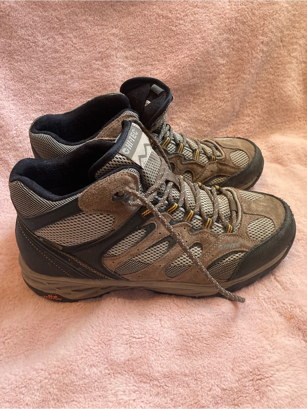 Men's Hiking Boots - NWOT Leather